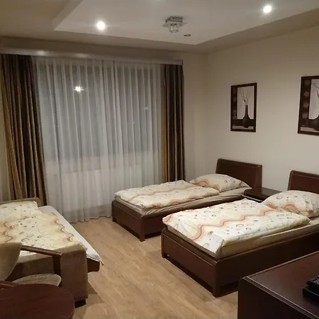 Villa Villarenoma Nadarzyn