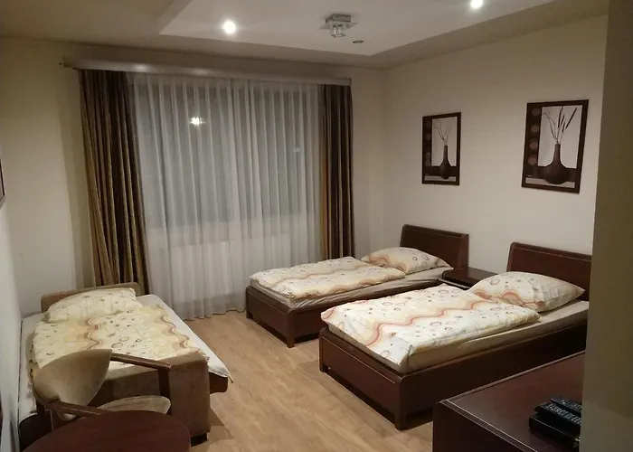 Villa Villarenoma Nadarzyn